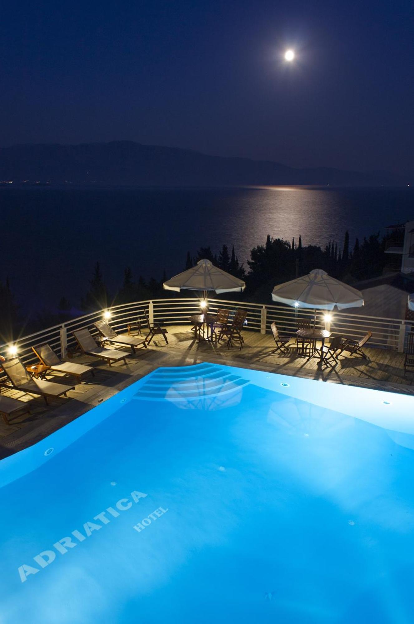 Adriatica Hotel Никиана Екстериор снимка