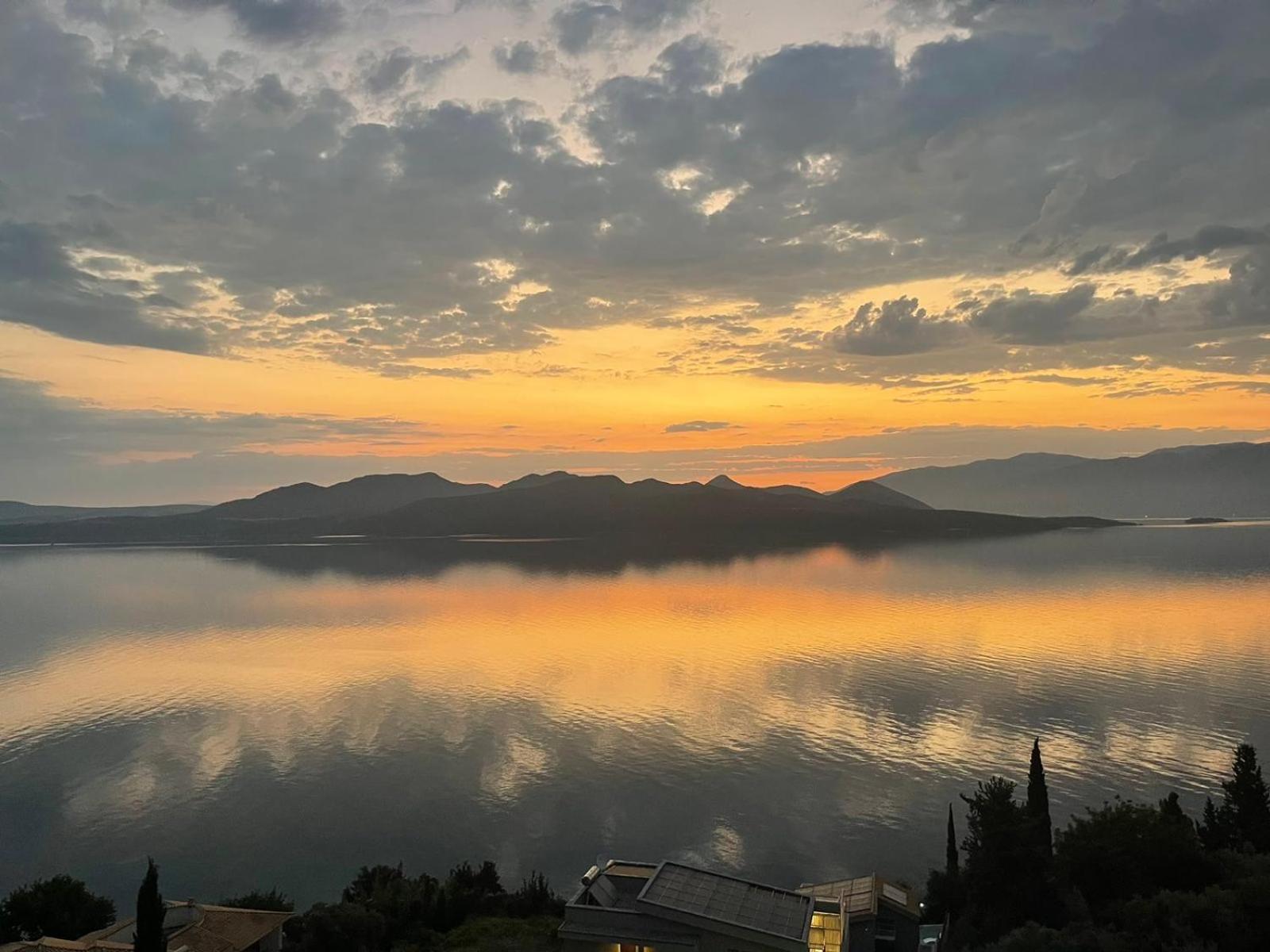 Adriatica Hotel Никиана Екстериор снимка