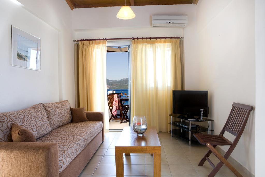 Adriatica Hotel Никиана Екстериор снимка