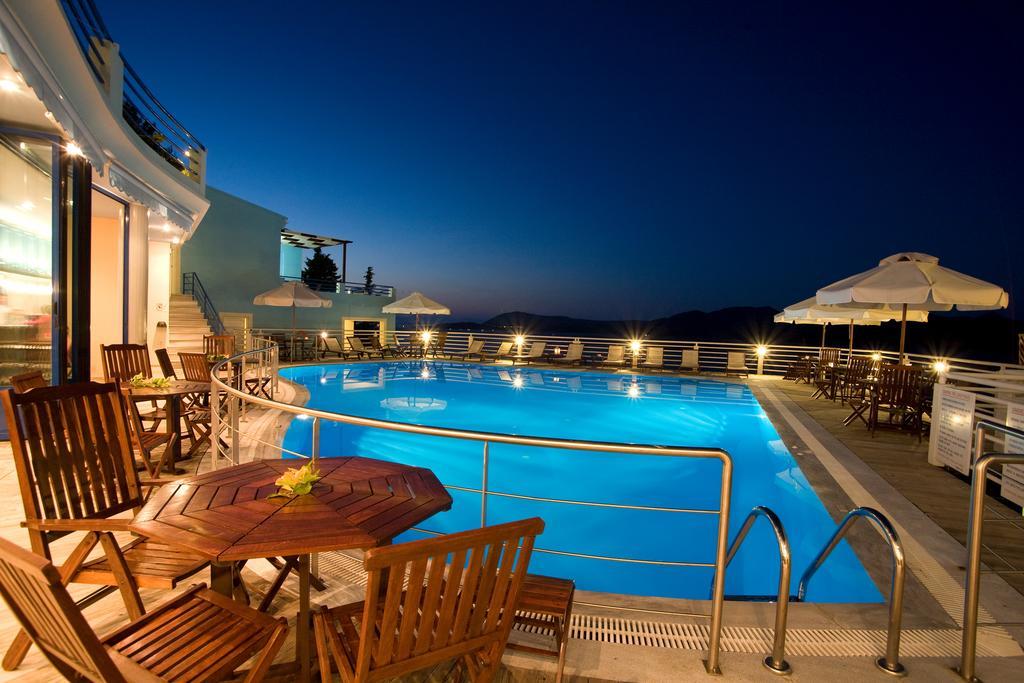 Adriatica Hotel Никиана Екстериор снимка