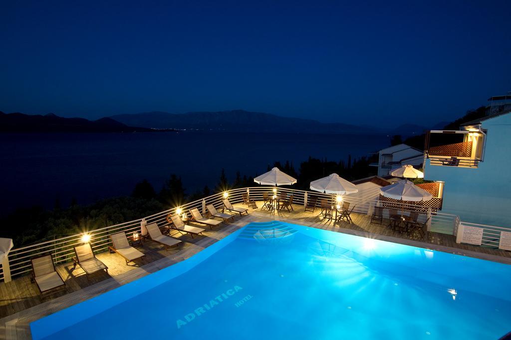 Adriatica Hotel Никиана Екстериор снимка