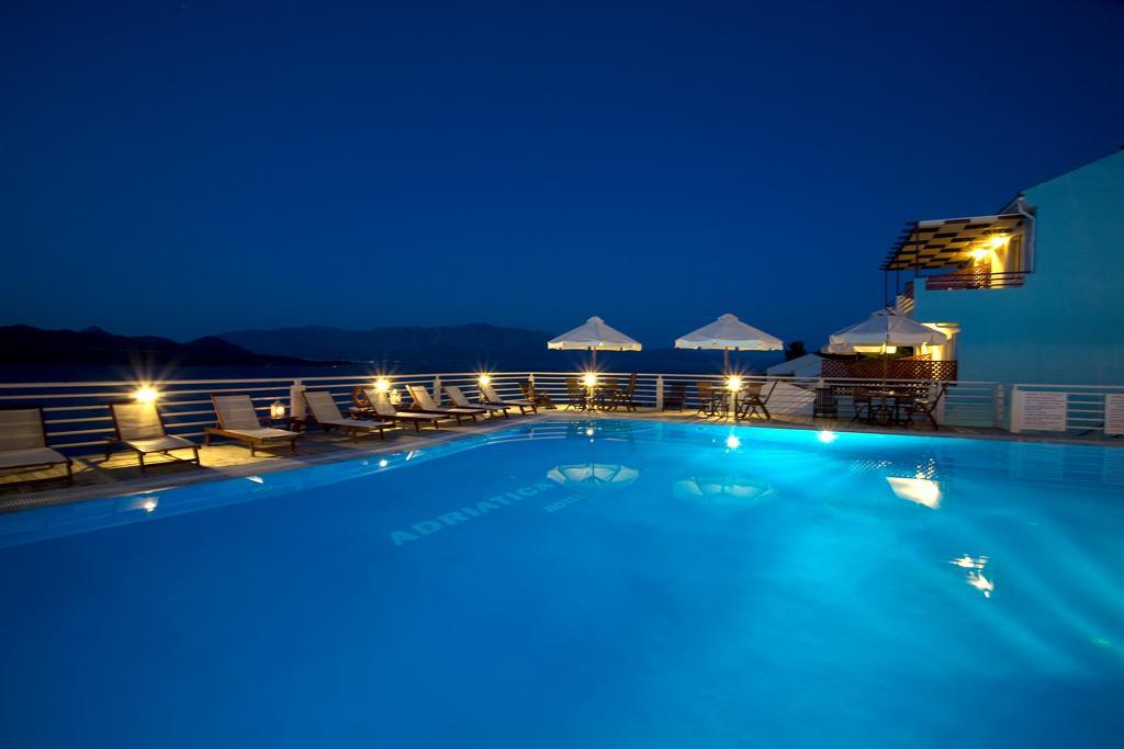Adriatica Hotel Никиана Екстериор снимка