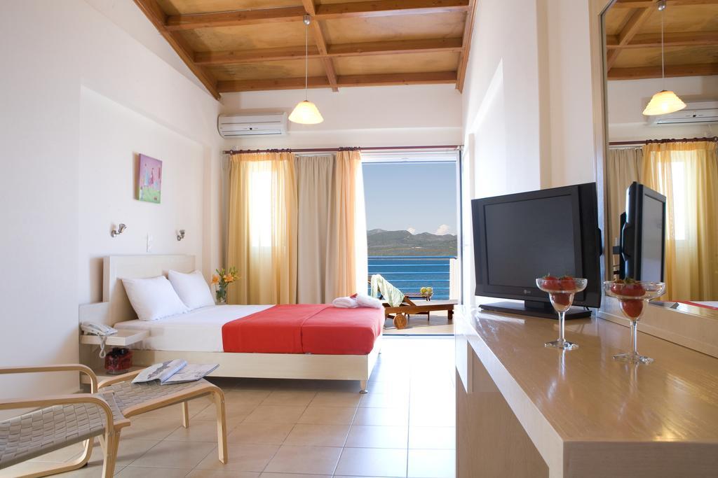 Adriatica Hotel Никиана Екстериор снимка