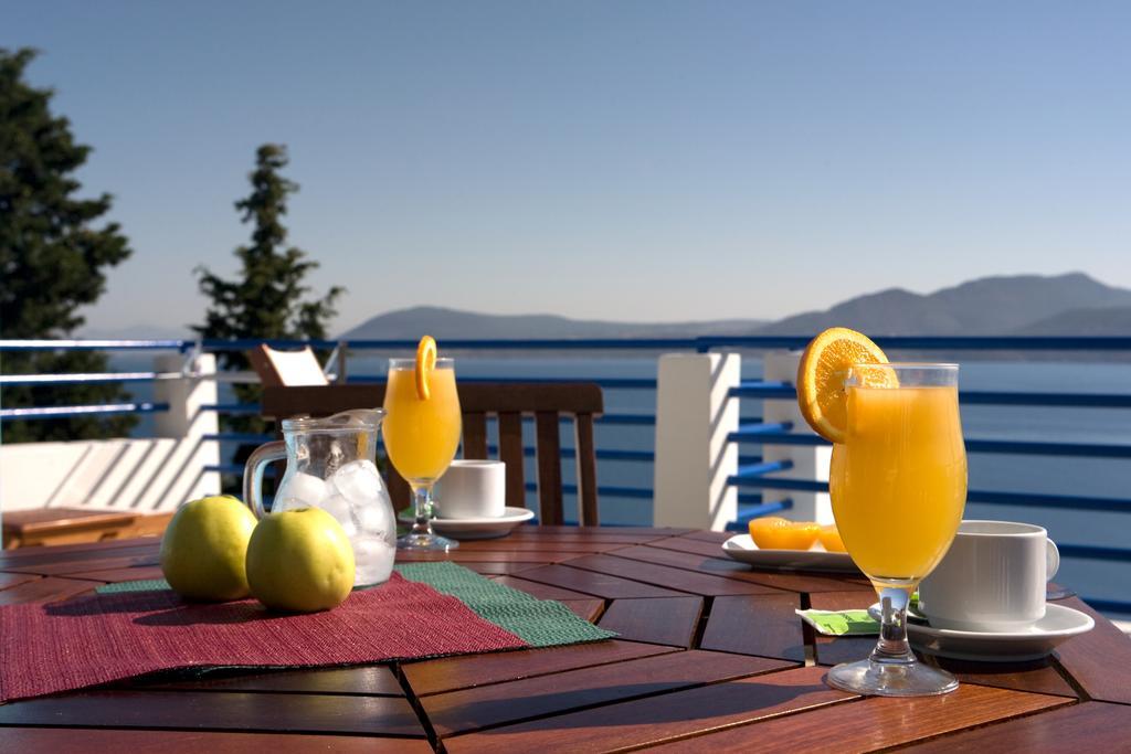 Adriatica Hotel Никиана Екстериор снимка