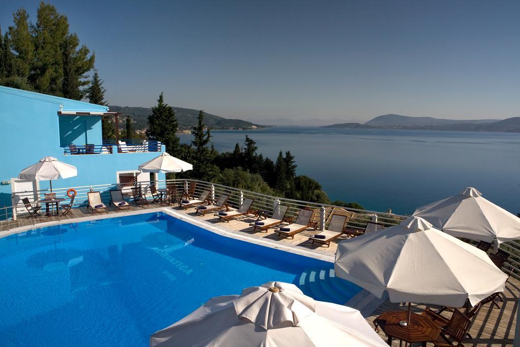 Adriatica Hotel Никиана Екстериор снимка