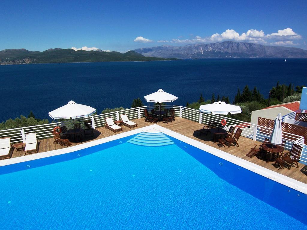 Adriatica Hotel Никиана Екстериор снимка